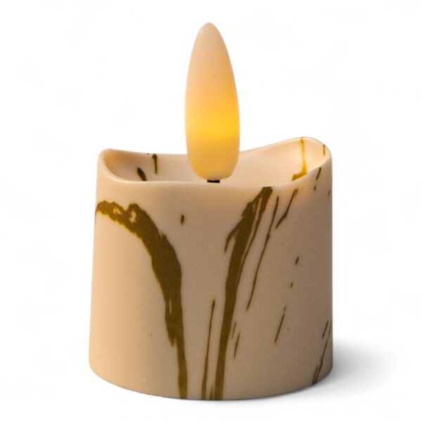 Zestaw 12 ładowalnych LED tealightów 3D DORSETTO w kolorze marmur złoty, z realistycznym płomieniem, funkcją timera i pilotem, na białym tle.