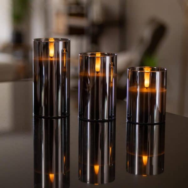 Zestawy świec LED z wosku z bazą ładującą